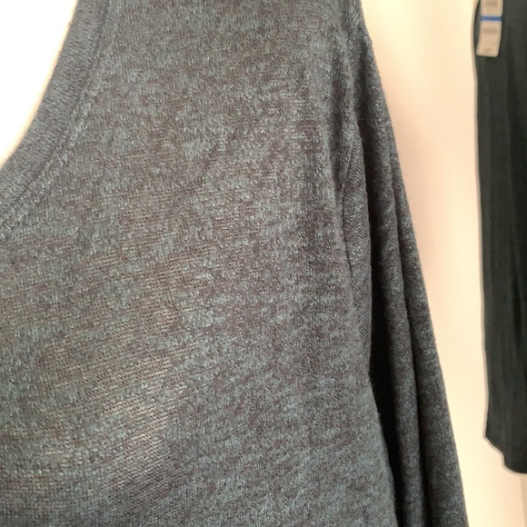 Green heathered top/sweater - Picture 2 of 6